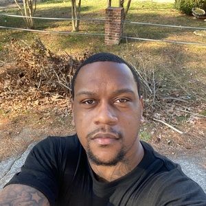 Meet your Posher, Louis